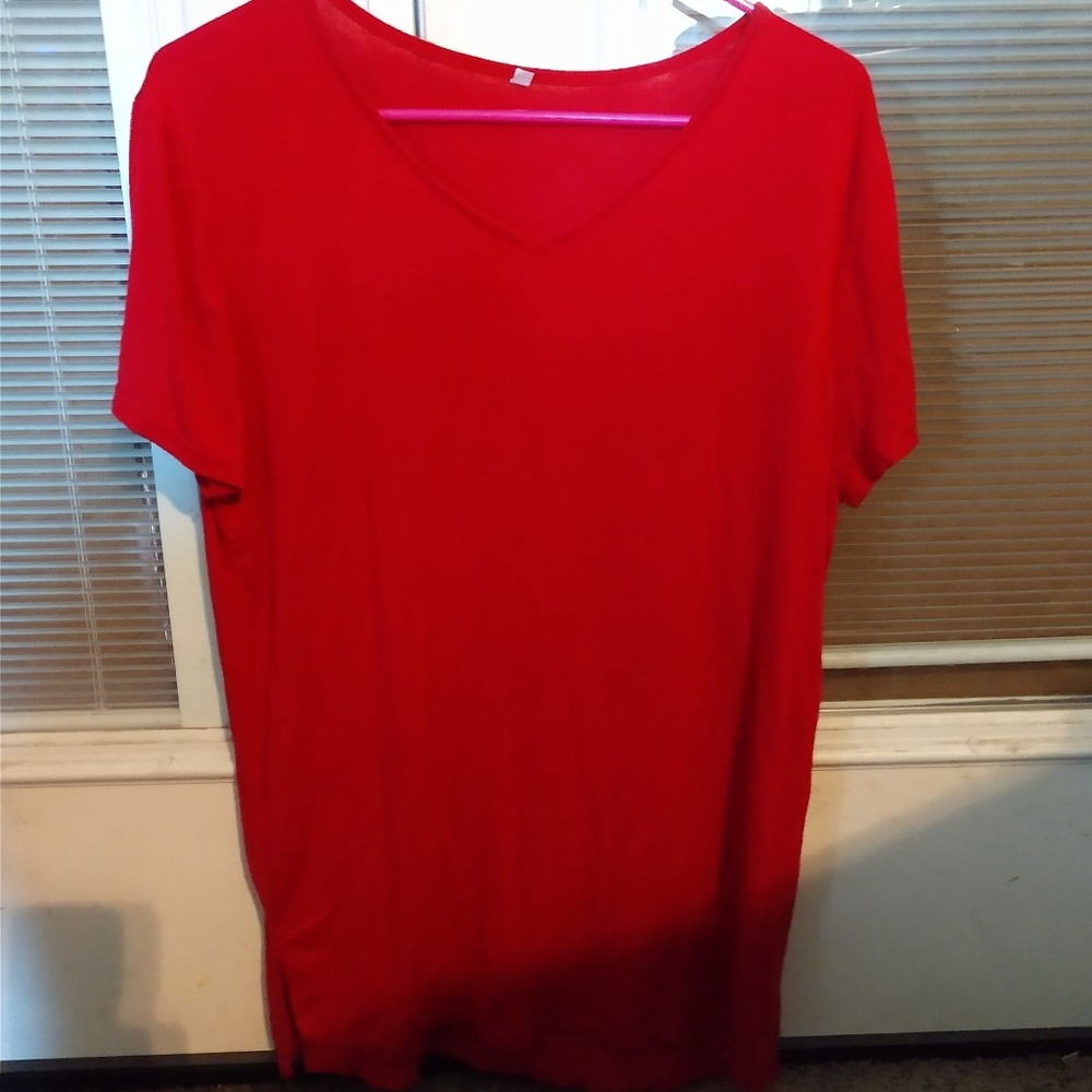 🔥🔥🔥Bundle of 3 different shirts large